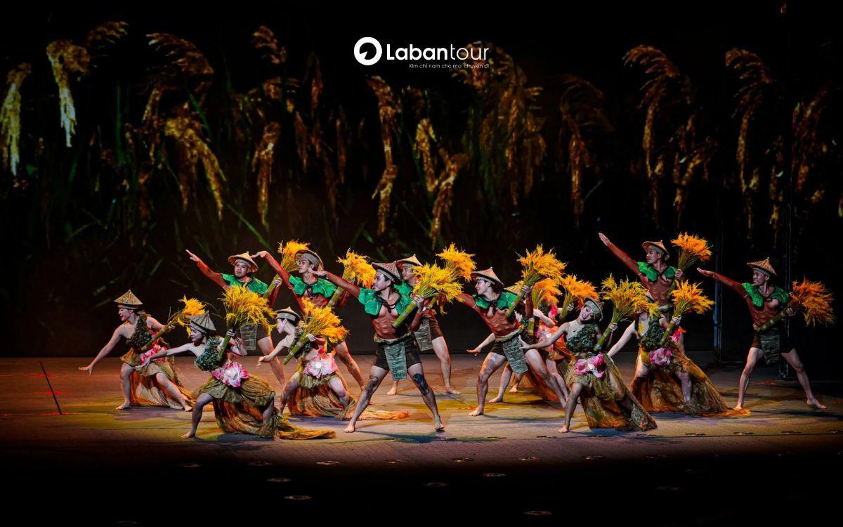 Show diễn tại Nhà hát Ocean City đất nước thiên hùng ca